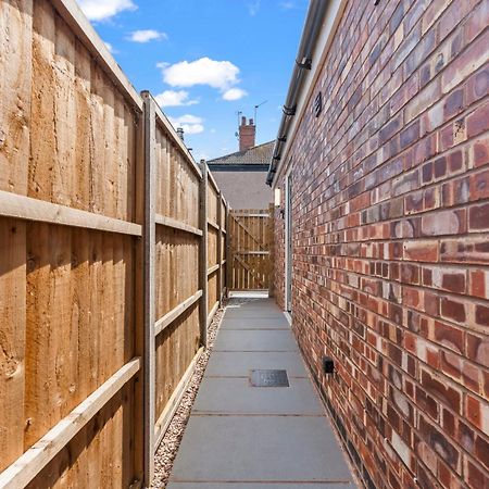 City Centre House, Parking With Ev, Free Wifi, Netflix Coventry Buitenkant foto
