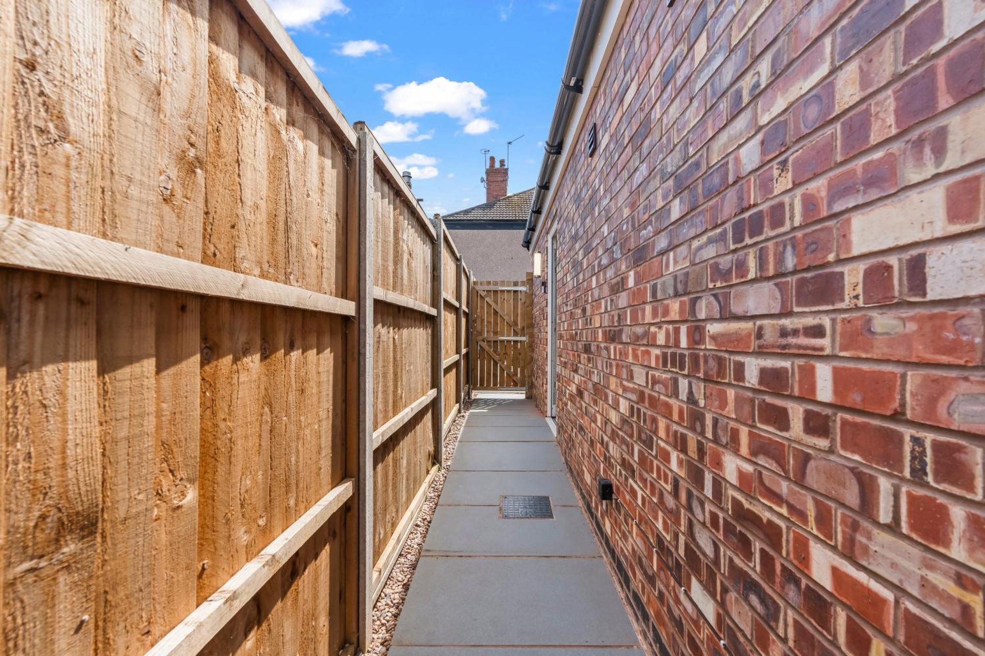 City Centre House, Parking With Ev, Free Wifi, Netflix Coventry Buitenkant foto